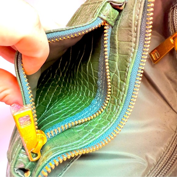 NWOT Rare Fawn Design Green Croc Embossed The Fawny Pack - Picture 9 of 9